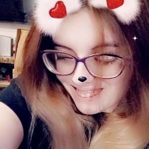 Meet your Posher, Tabitha